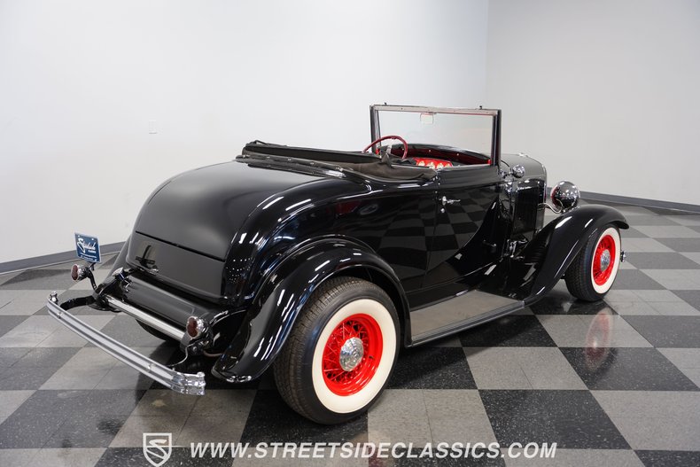 1932 Ford Cabriolet 28