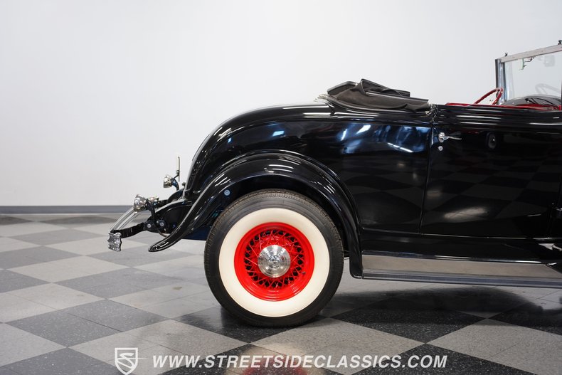 1932 Ford Cabriolet 31