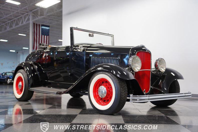1932 Ford Cabriolet 33