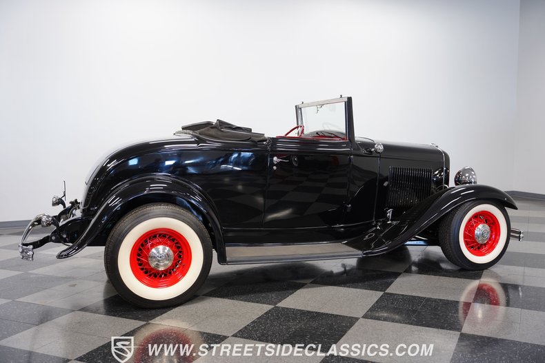 1932 Ford Cabriolet 14