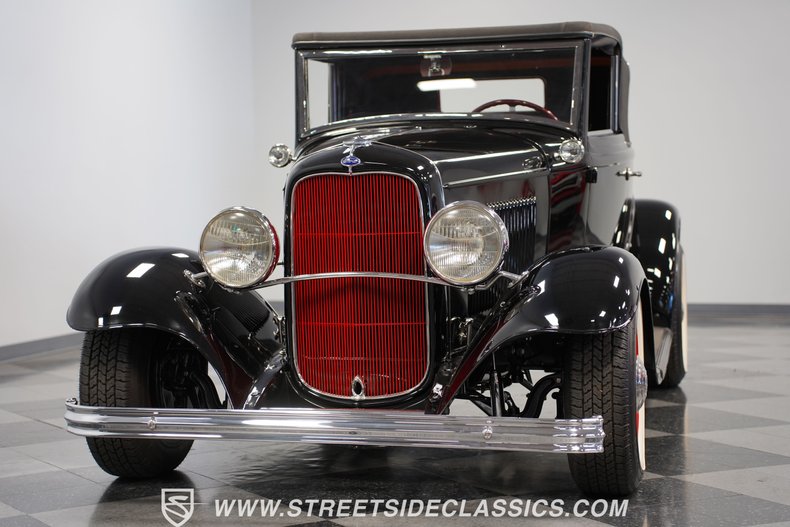 1932 Ford Cabriolet 22
