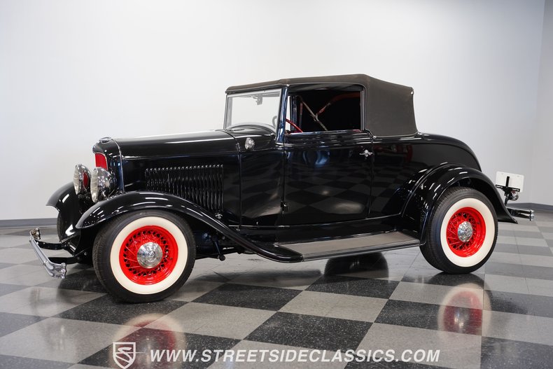 1932 Ford Cabriolet 6