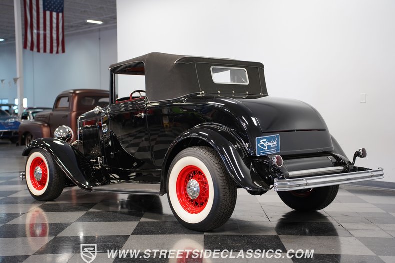 1932 Ford Cabriolet 9
