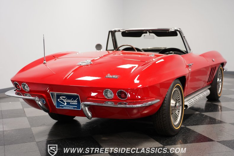1966 Chevrolet Corvette 12