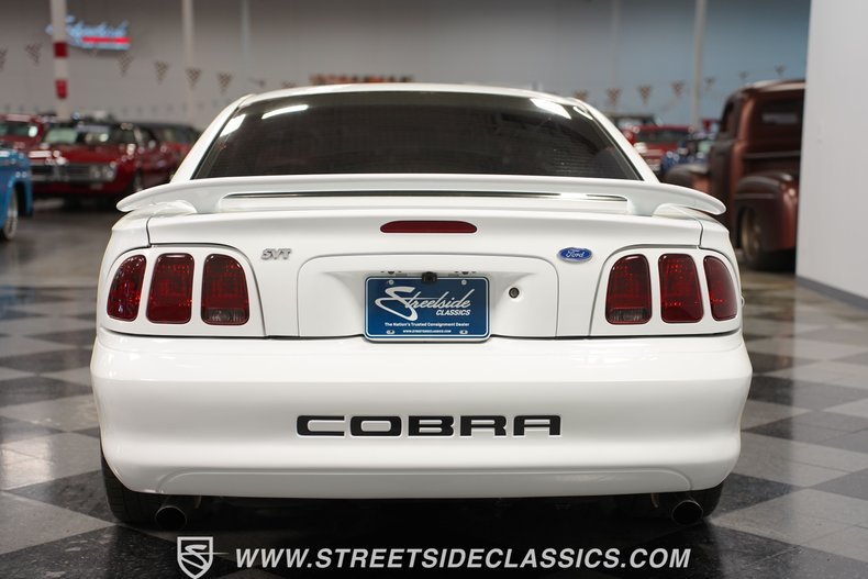1997 Ford Mustang SVT Cobra 10