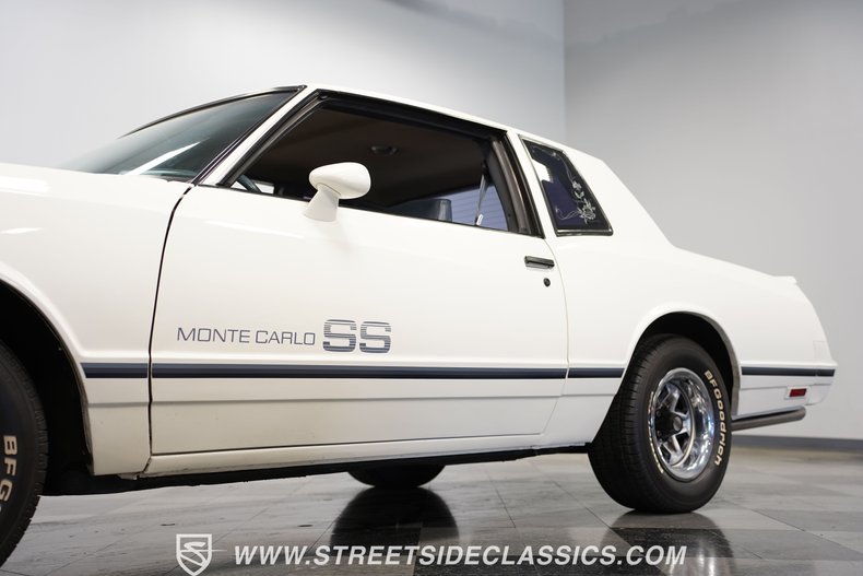 1984 Chevrolet Monte Carlo SS 23