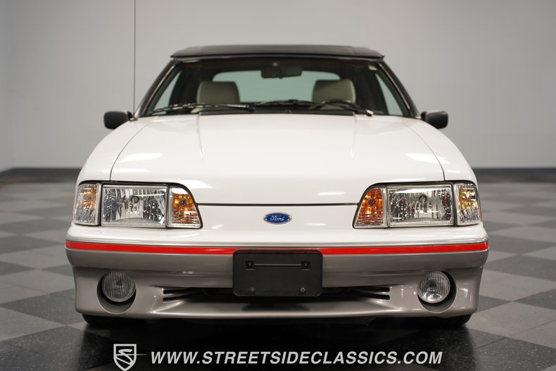 1988 Ford Mustang 19