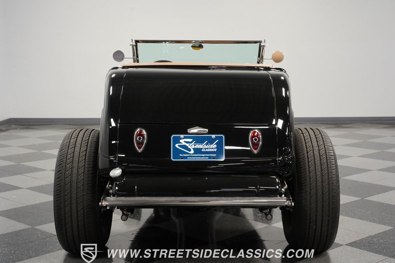 1932 Ford Highboy  11