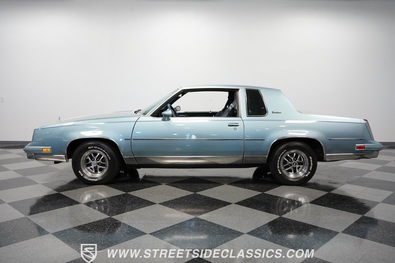 1986 Oldsmobile Cutlass Supreme 2