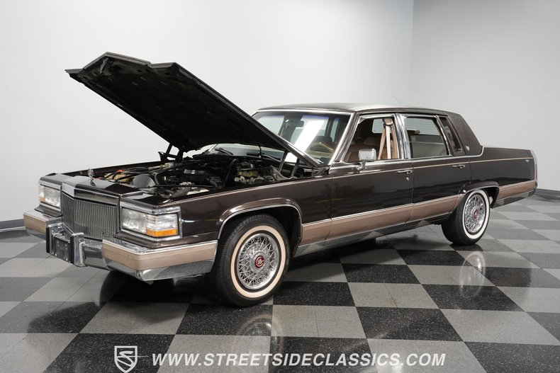 1991 Cadillac Brougham  33