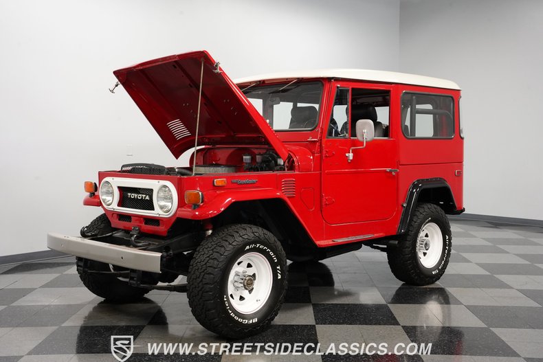 1974 Toyota Land Cruiser FJ40 31