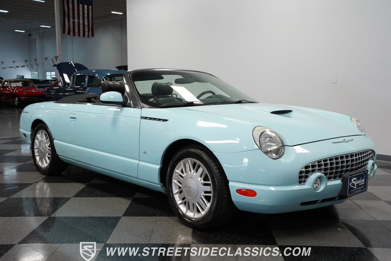 2003 Ford Thunderbird  16