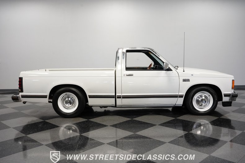 1987 Chevrolet S10 Tahoe 14