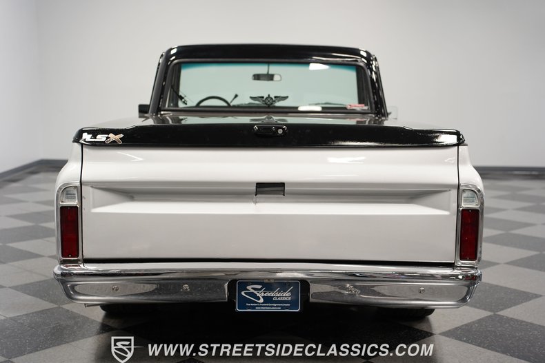 1971 Chevrolet C10 LS Restomod 25