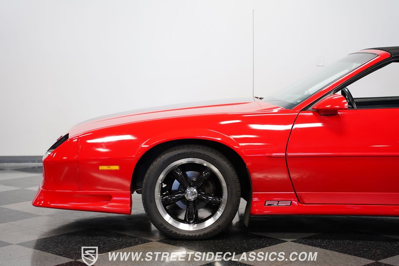 1992 Chevrolet Camaro RS 25th Anniversary Heritage Edition Convertible 23