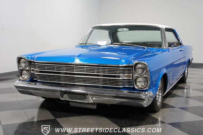 1966 Ford Galaxie 500 Fastback 18