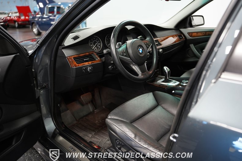 2008 BMW 550i  4