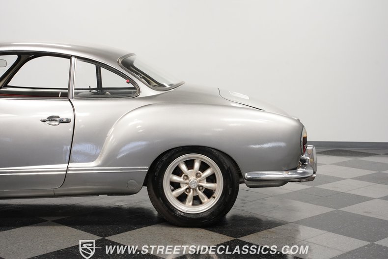 1969 Volkswagen Karmann Ghia  24