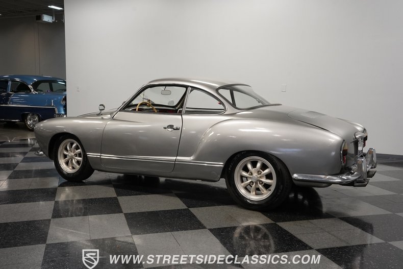 1969 Volkswagen Karmann Ghia  8