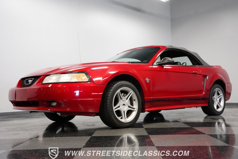 1999 Ford Mustang GT Convertible 35th Anniversary 21