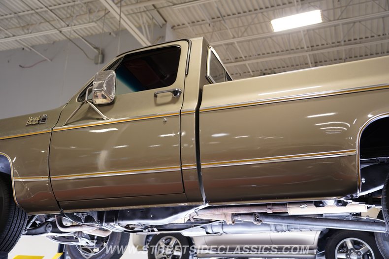 For Sale 1977 GMC C1500 Stock# 9847-CHA Fullscreen Grid Image 69