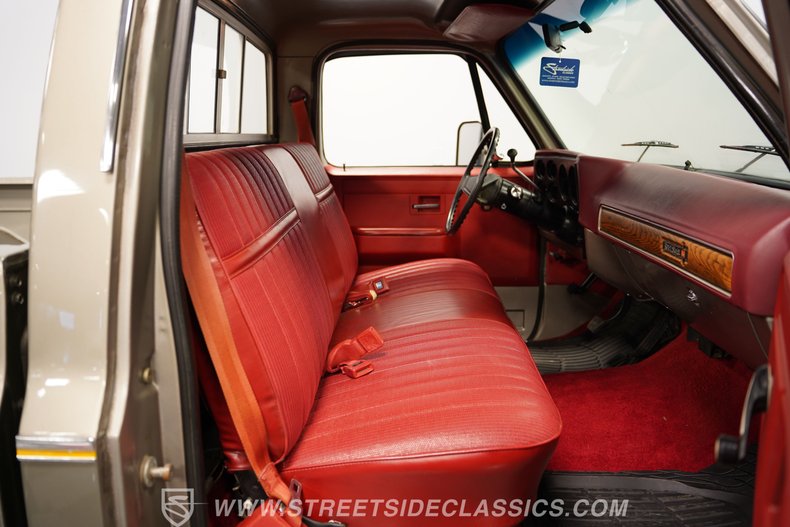 For Sale 1977 GMC C1500 Stock# 9847-CHA Fullscreen Grid Image 48