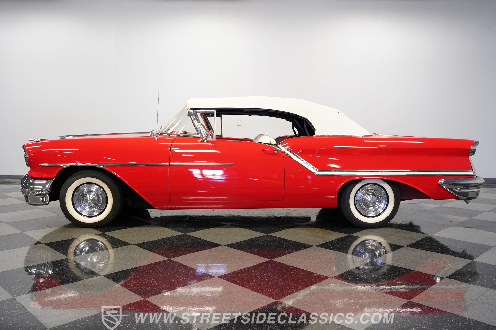 1957 Oldsmobile Super 88 J2