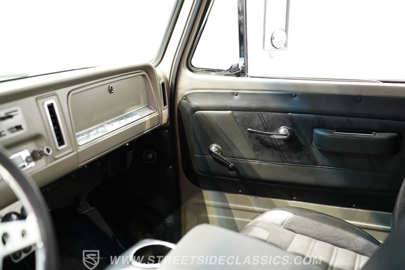 1964 Chevrolet C30 45