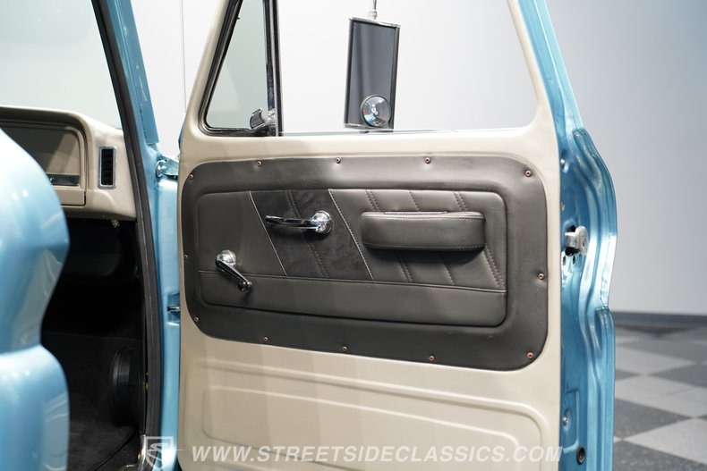 1964 Chevrolet C30 52