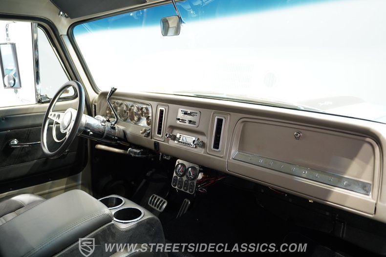 1964 Chevrolet C30 49