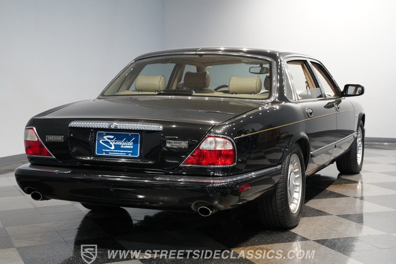 1998 Jaguar XJ 12
