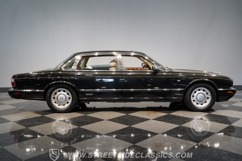 1998 Jaguar XJ 15