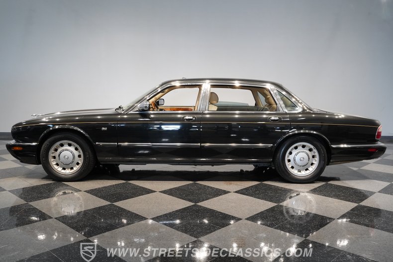 1998 Jaguar XJ 8