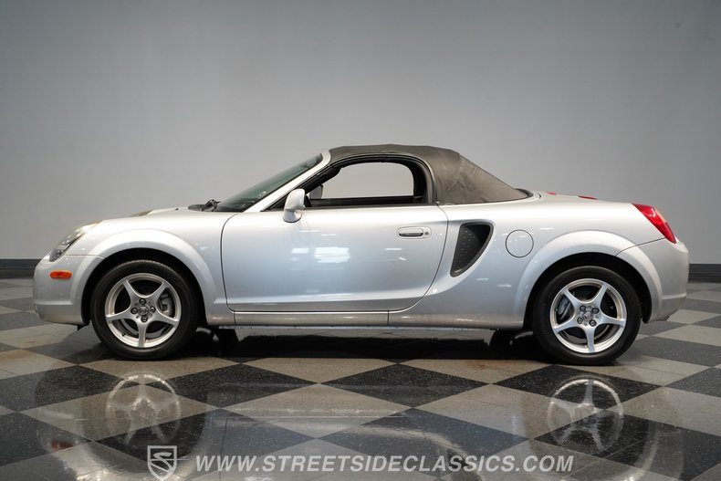 2001 Toyota MR2 8