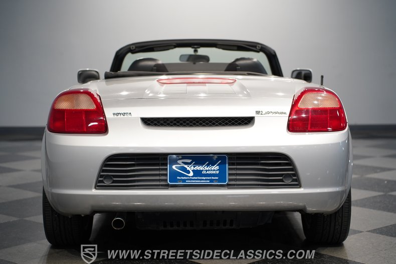 2001 Toyota MR2 26