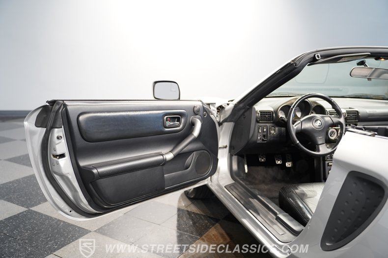 2001 Toyota MR2 37