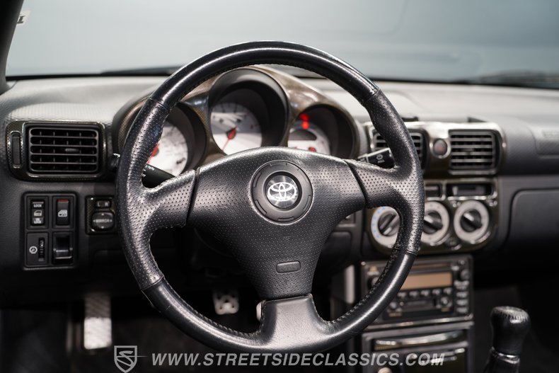 2001 Toyota MR2 40