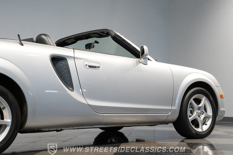 2001 Toyota MR2 29