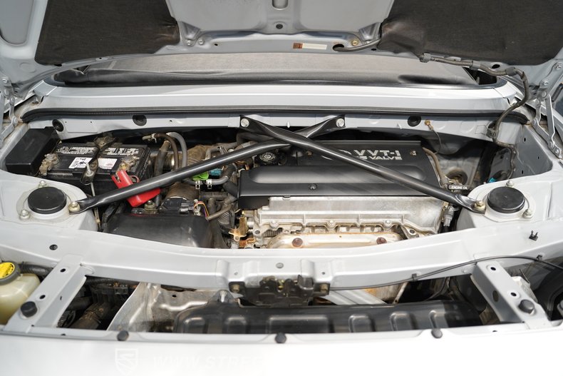 2001 Toyota MR2 3