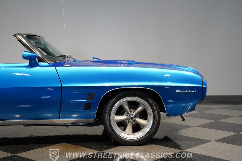 1969 Pontiac Firebird 31