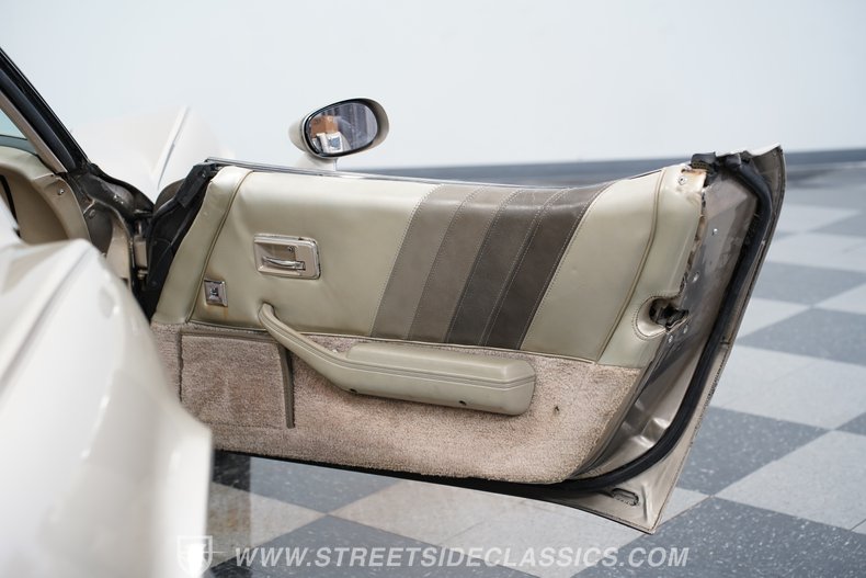1982 Chevrolet Corvette 53