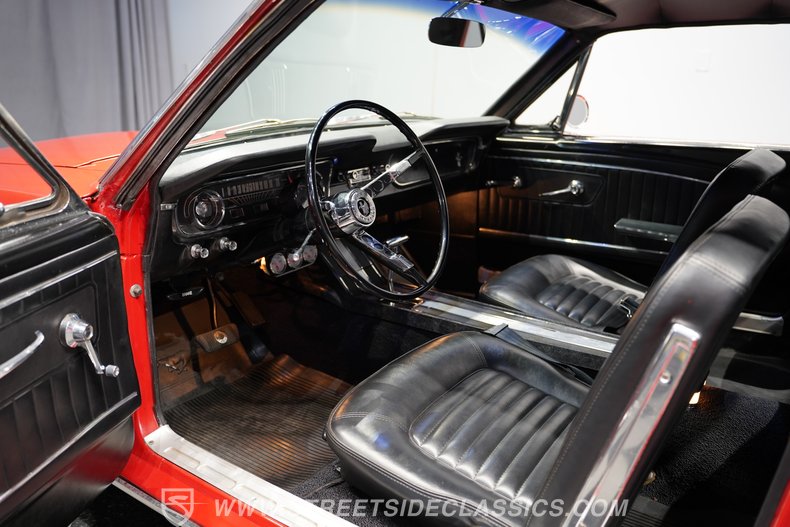 1965 Ford Mustang 4