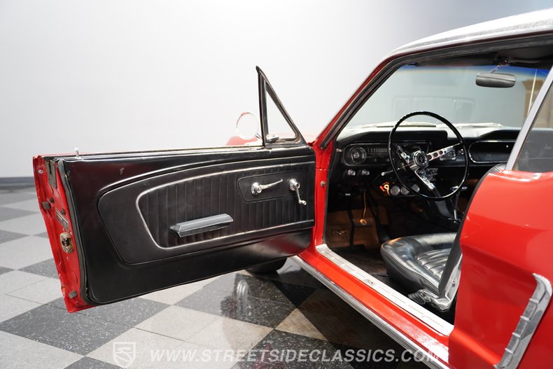 1965 Ford Mustang 37