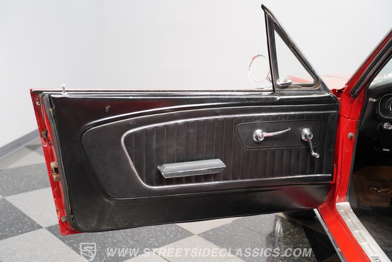1965 Ford Mustang 38