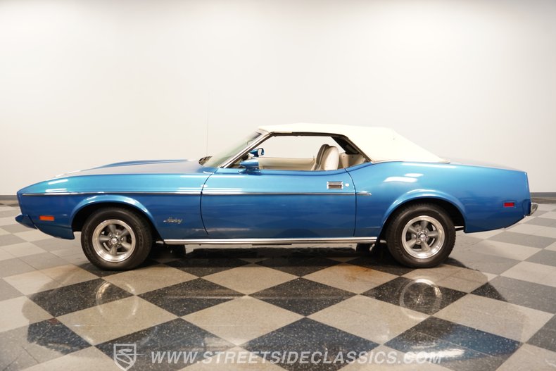 1973 Ford Mustang 2