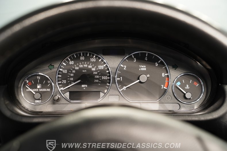 2001 BMW Z3 37