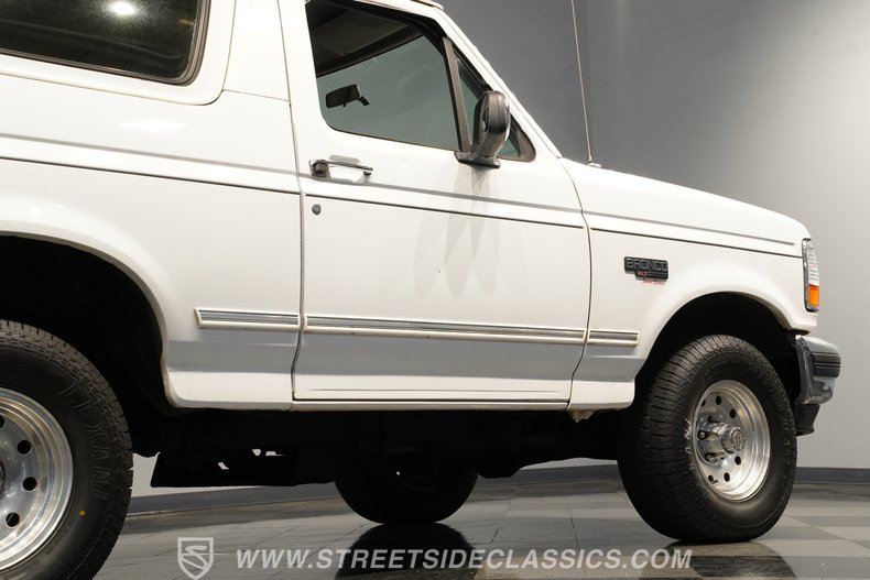 1995 Ford Bronco 29