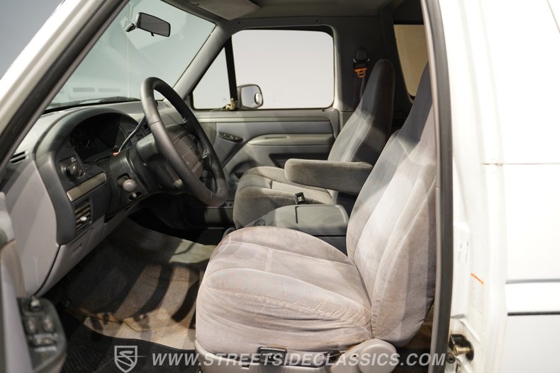 1995 Ford Bronco 39
