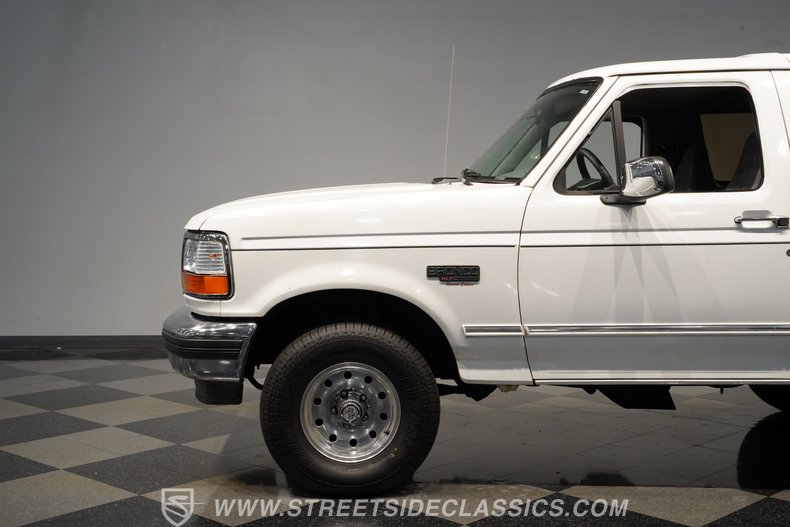 1995 Ford Bronco 24