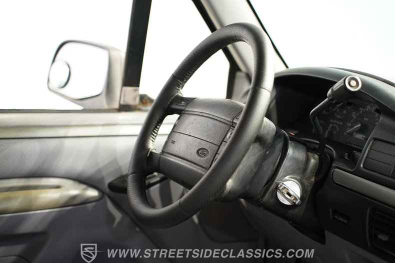 1995 Ford Bronco 52